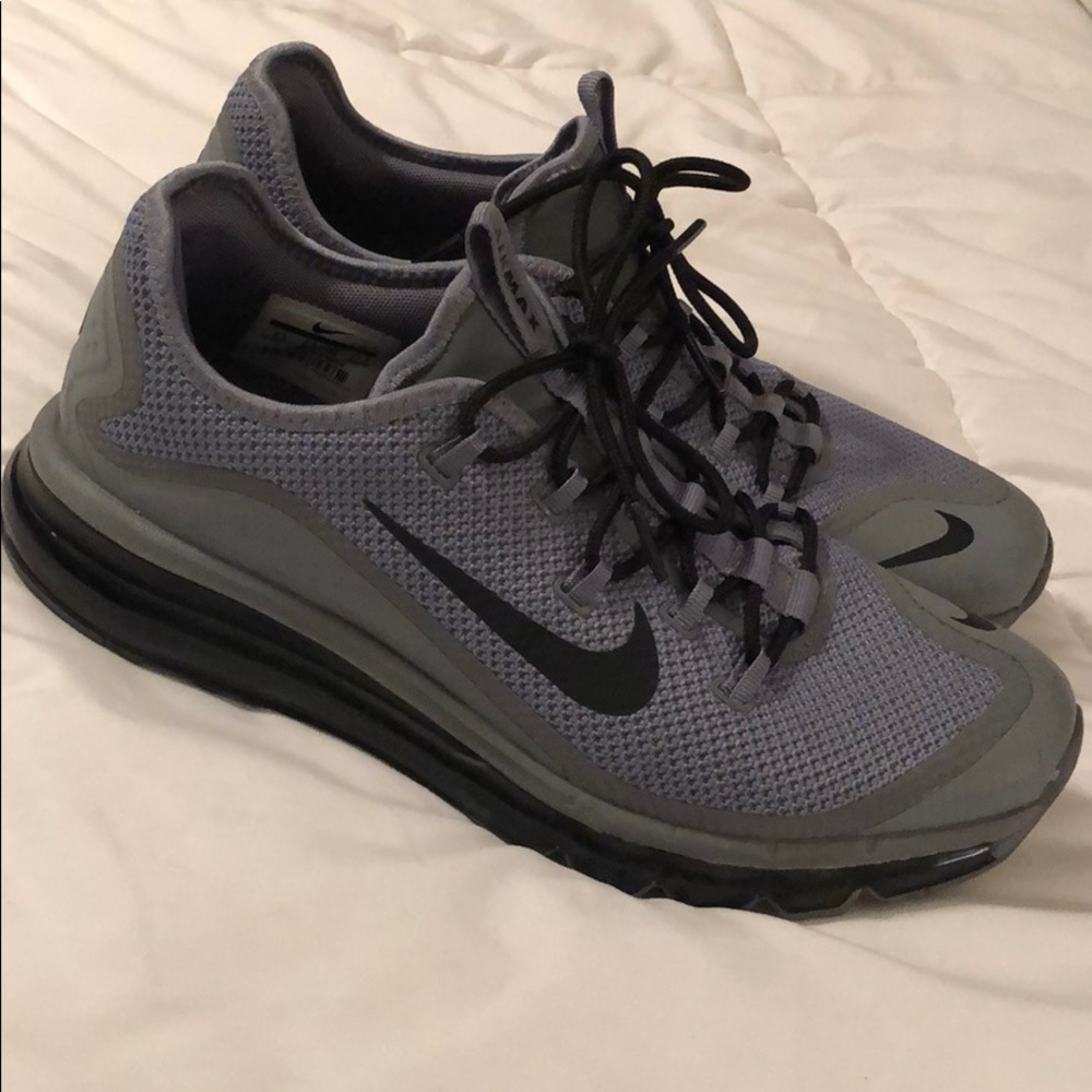 Men’s Nike Air size 9.5 used